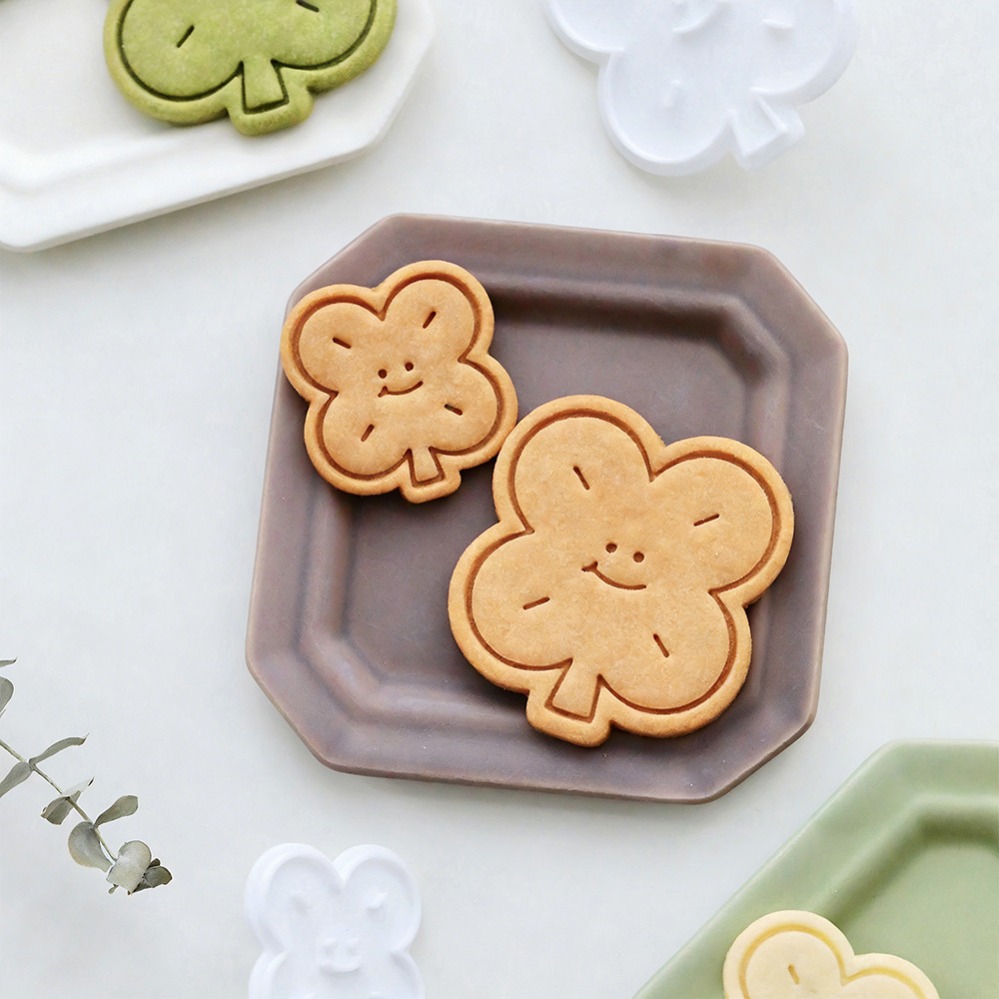 Lucky Four-Leaf Clover Cookie  - огляд і ціна Kitchen Appliances Baking