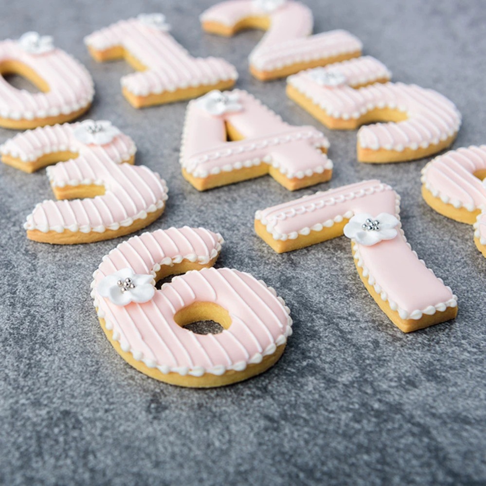 Large Numbers Cookie Cutters B - огляд і ціна Kitchen Appliances Baking